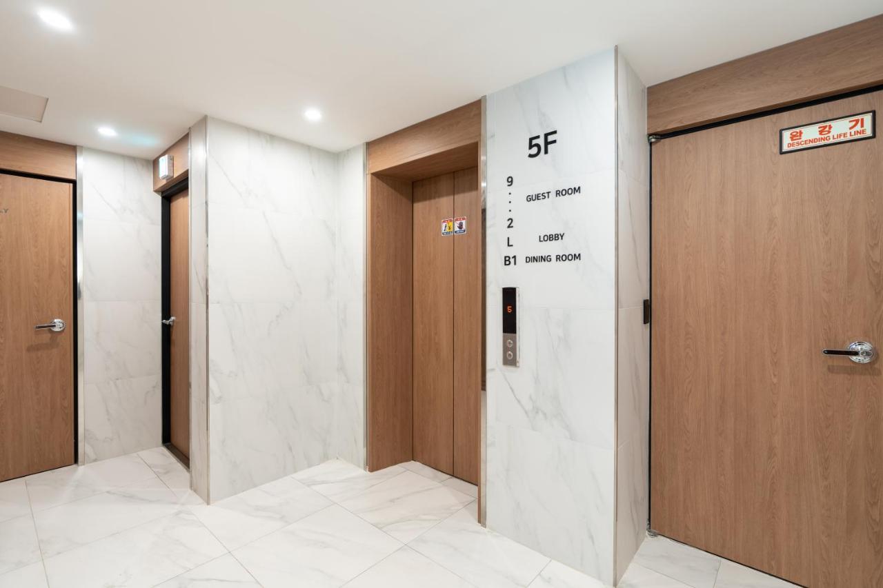 Jecheon Hound Hotel Chech'ŏn Exterior foto